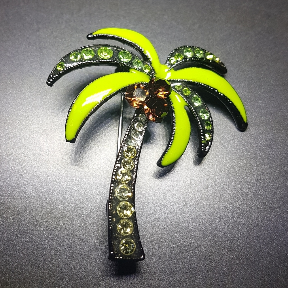 Brooch